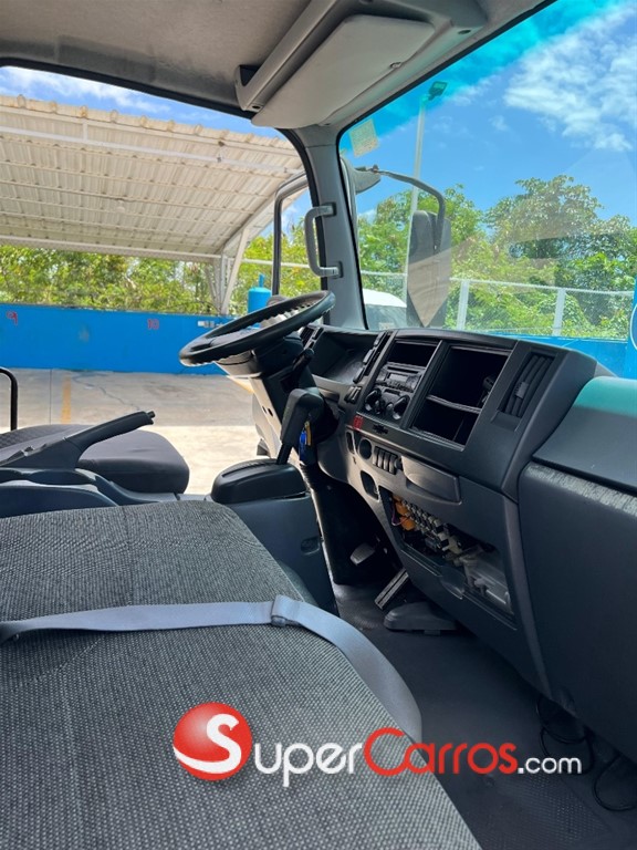 2014 Isuzu NPR — foto 12 / 12