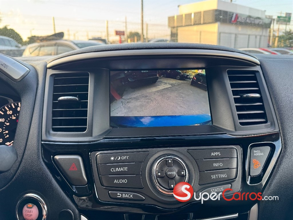 2020 Nissan Pathfinder SV — foto 10 / 10