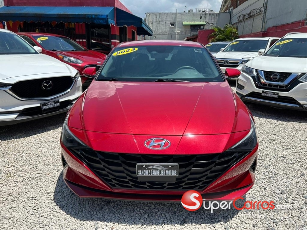 2023 Hyundai Elantra SEL — foto 6 / 10