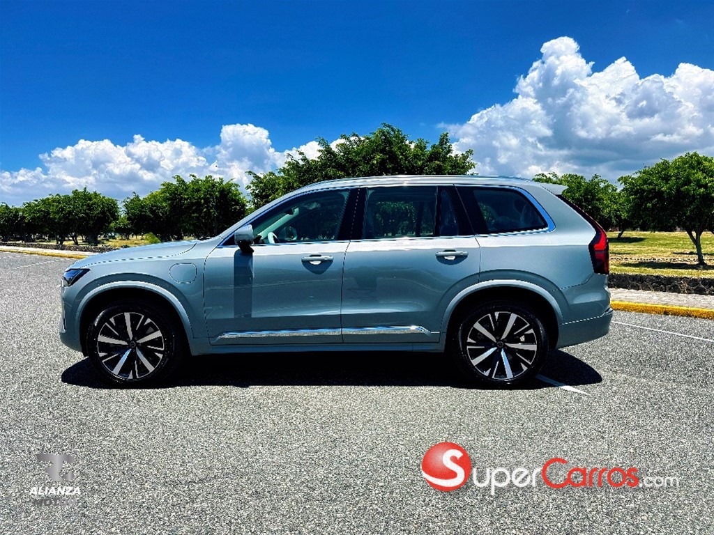 2026 Volvo XC90 CORE — foto 6 / 12