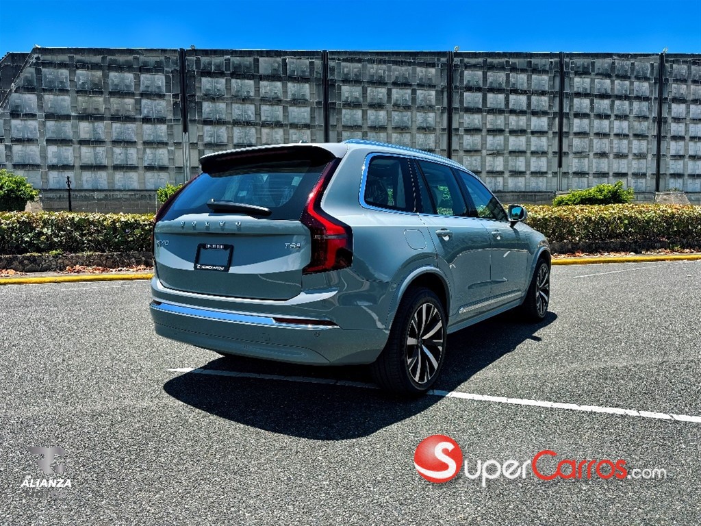 2026 Volvo XC90 CORE — foto 8 / 12