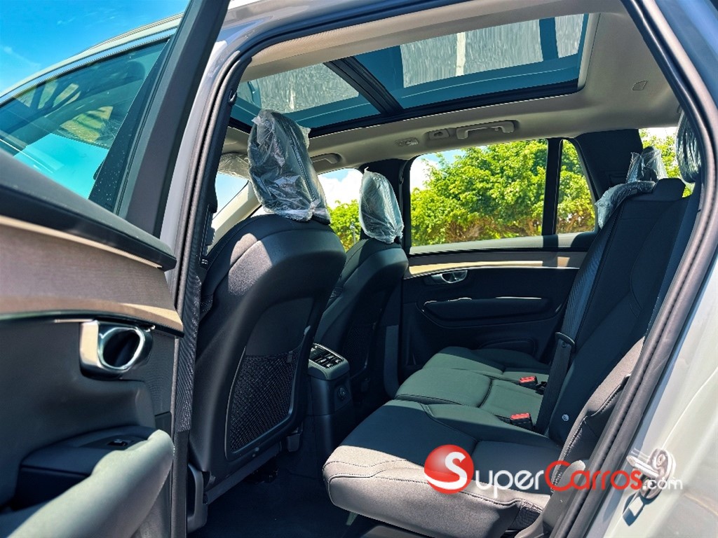 2026 Volvo XC90 CORE — foto 12 / 12