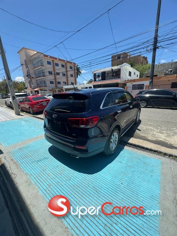 2020 Kia Sorento LX — foto 6 / 12