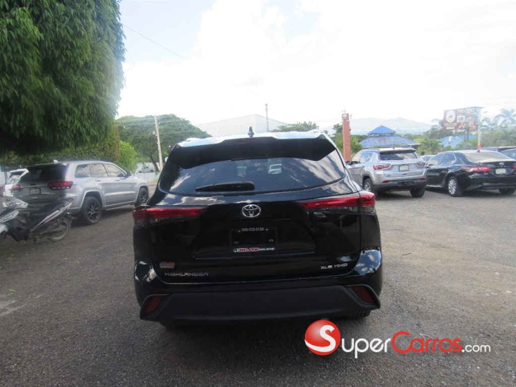 2022 Toyota Highlander XLE — foto 5 / 12