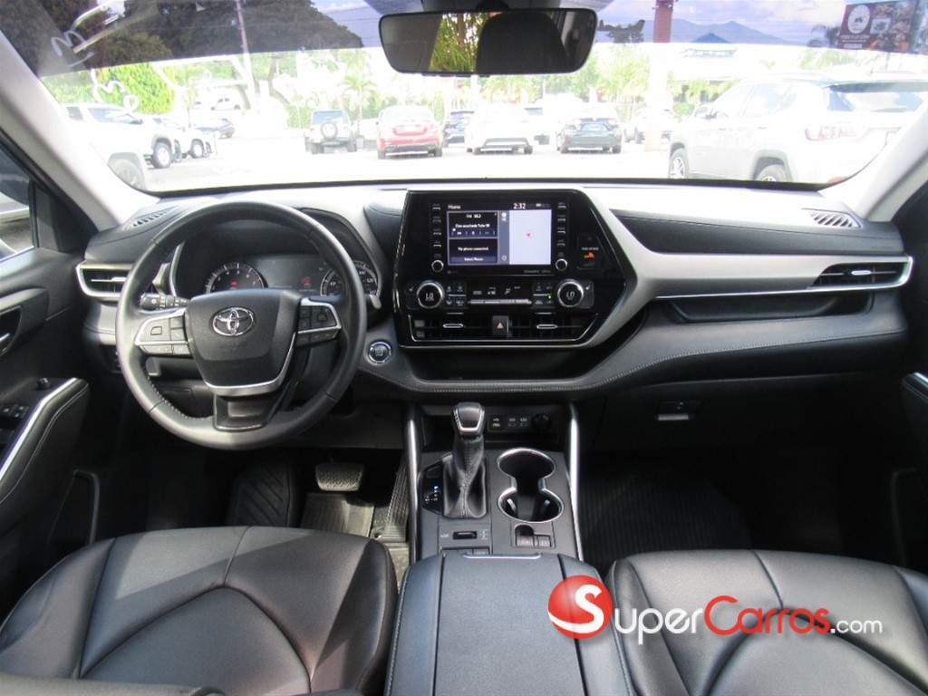 2022 Toyota Highlander XLE — foto 7 / 12