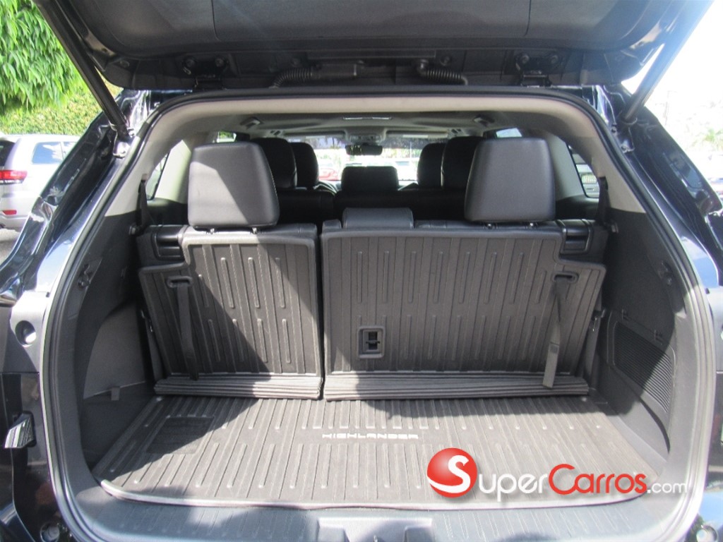2022 Toyota Highlander XLE — foto 10 / 12