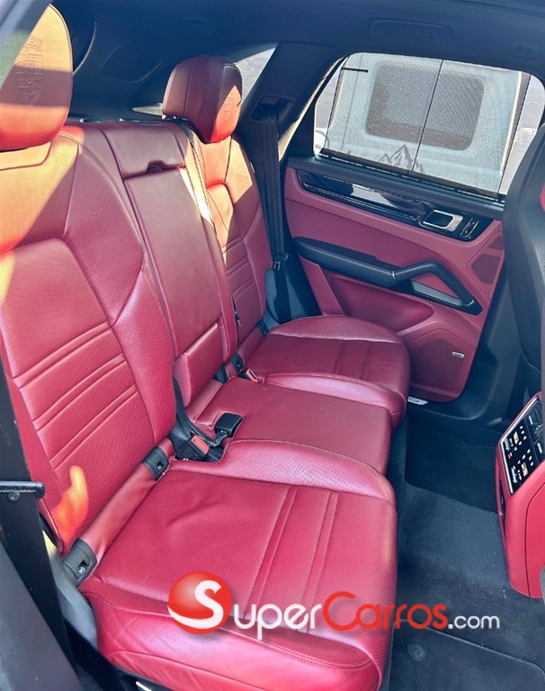 2019 Porsche Cayenne — foto 6 / 7