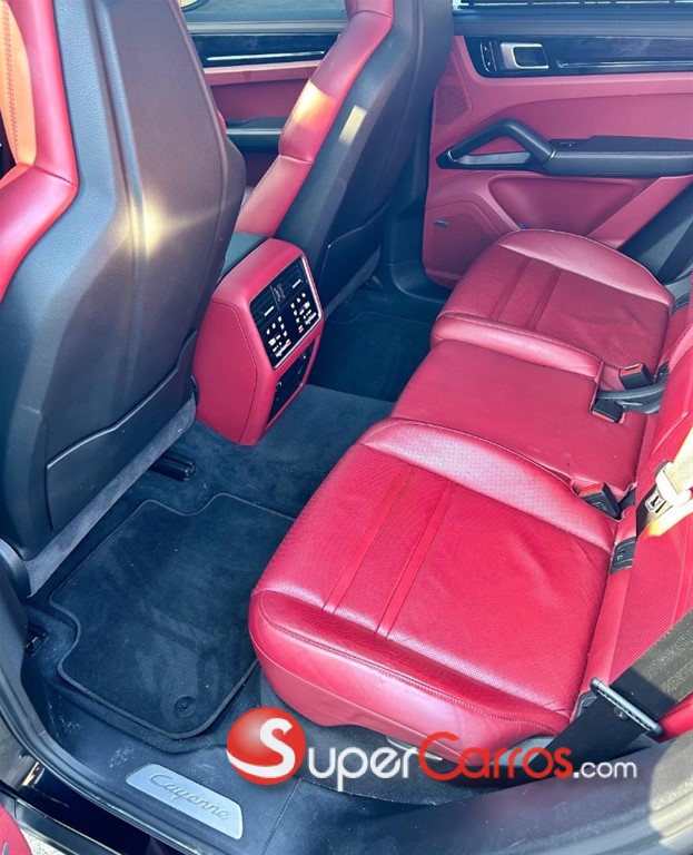 2019 Porsche Cayenne — foto 7 / 7