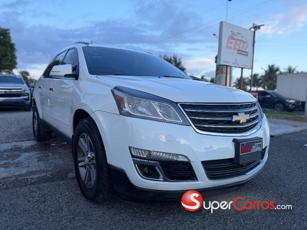2017 Chevrolet Traverse LT — foto 2 / 9