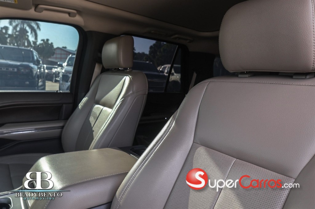 2020 Ford Expedition — foto 12 / 12