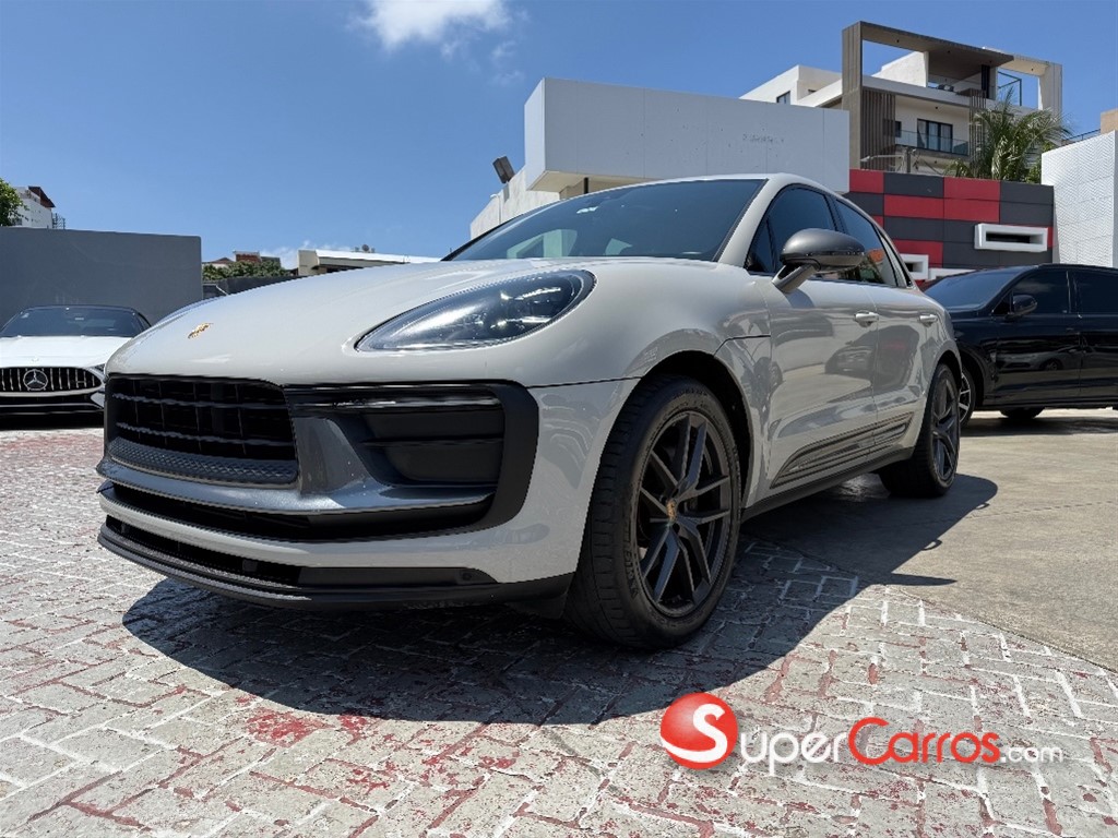 2023 Porsche Macan T