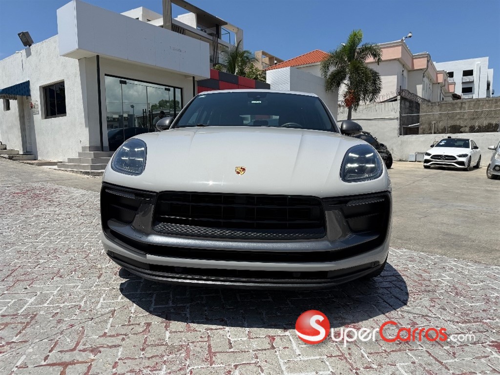 2023 Porsche Macan T — foto 5 / 11