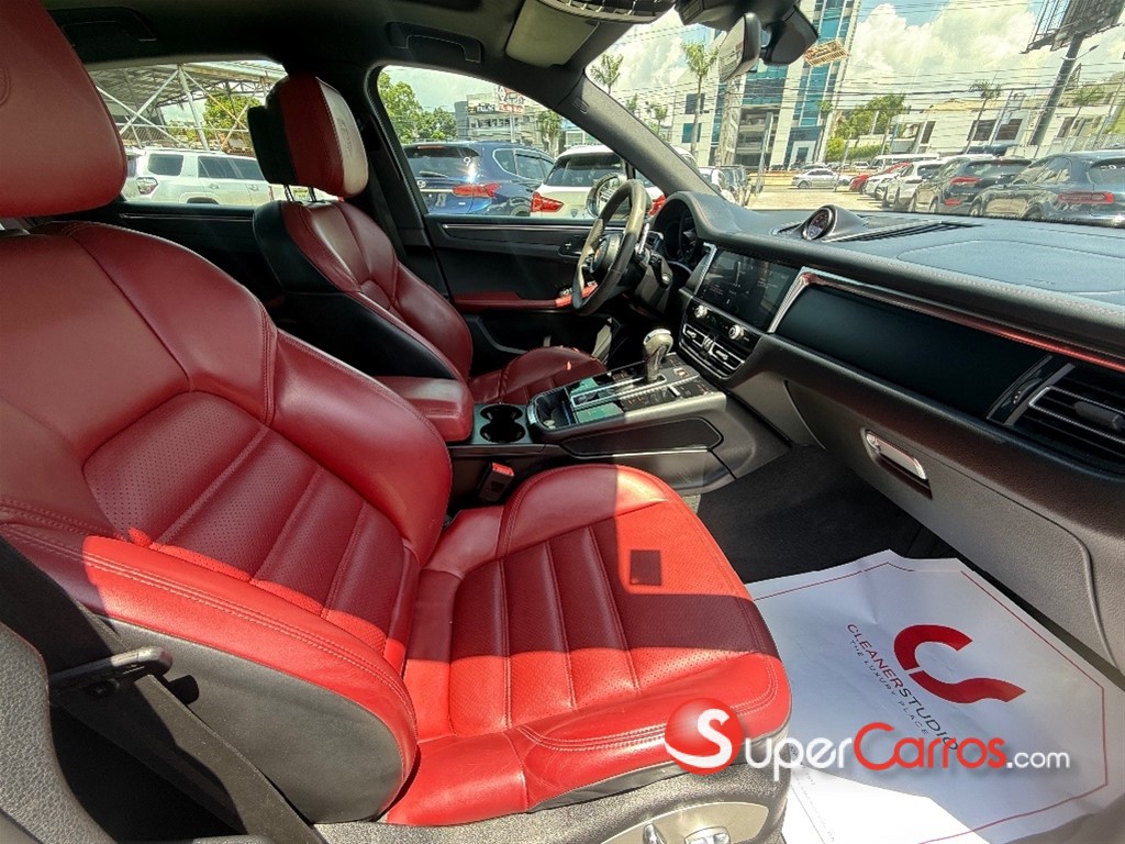 2023 Porsche Macan T — foto 7 / 11