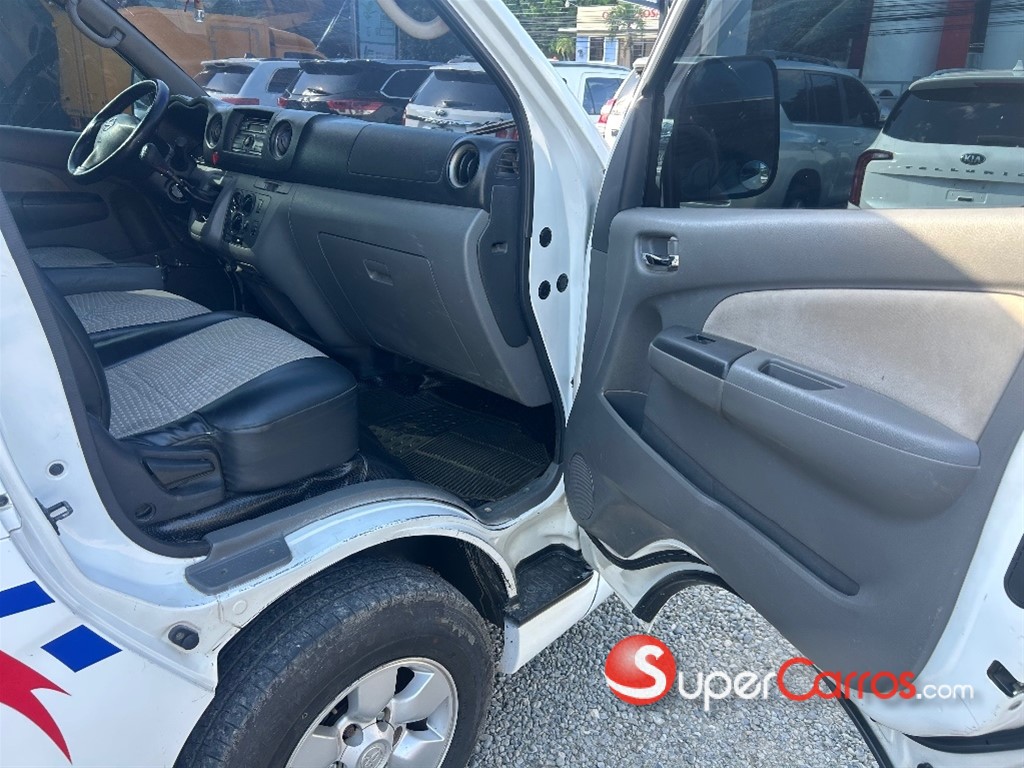 2016 Nissan Urvan NV 350 — foto 7 / 9