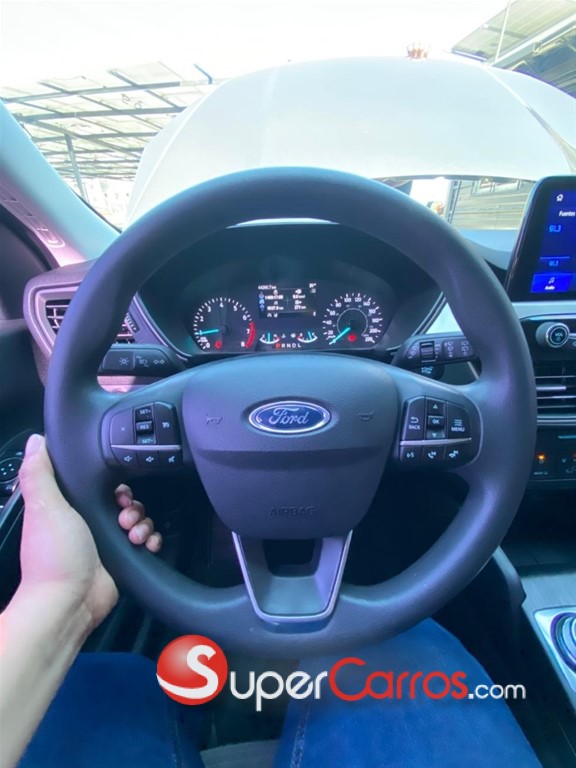 2022 Ford Escape — foto 7 / 9