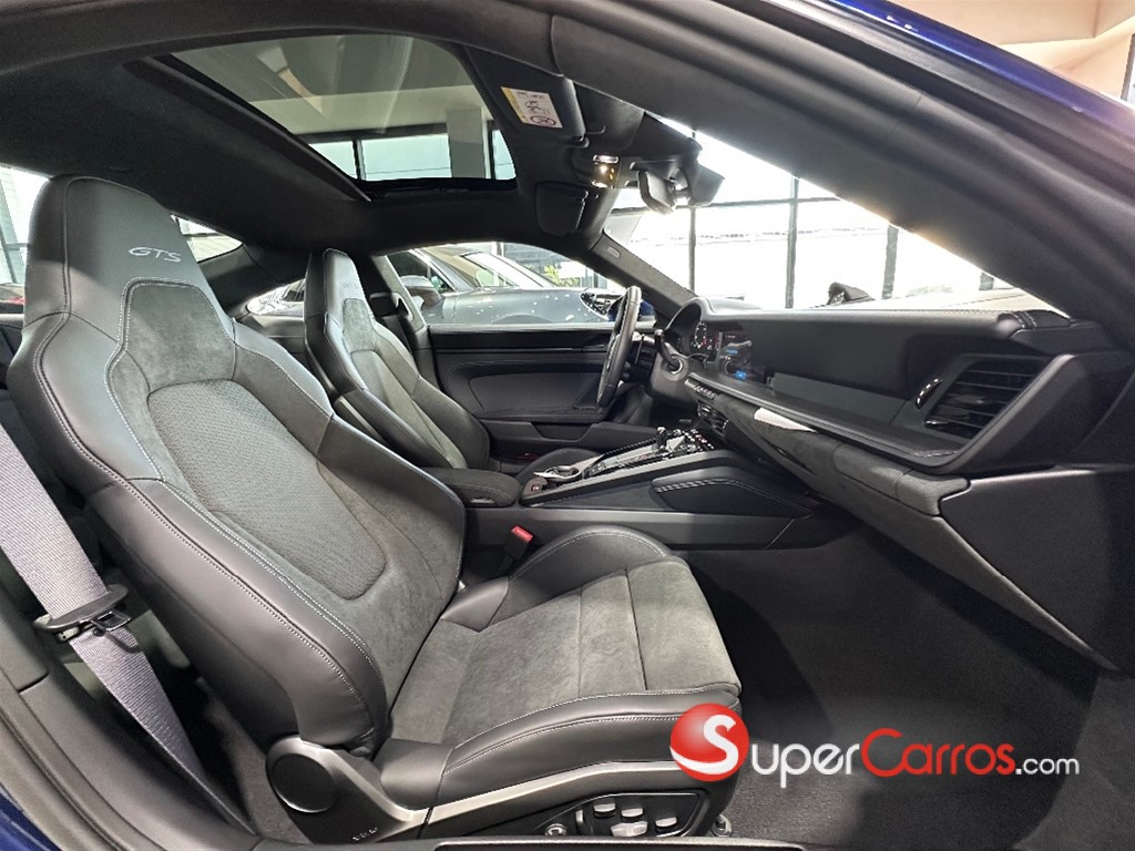 2026 Porsche 911 Carrera GTS — foto 4 / 10