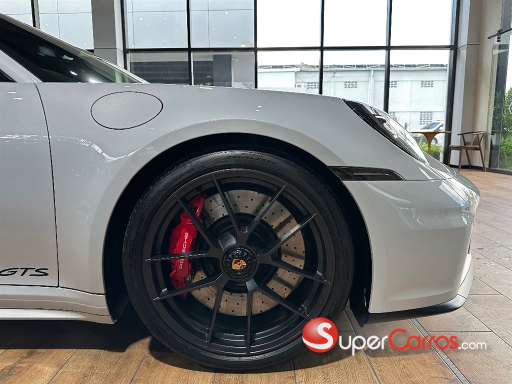 2025 Porsche 911 Carrera GTS — foto 3 / 11