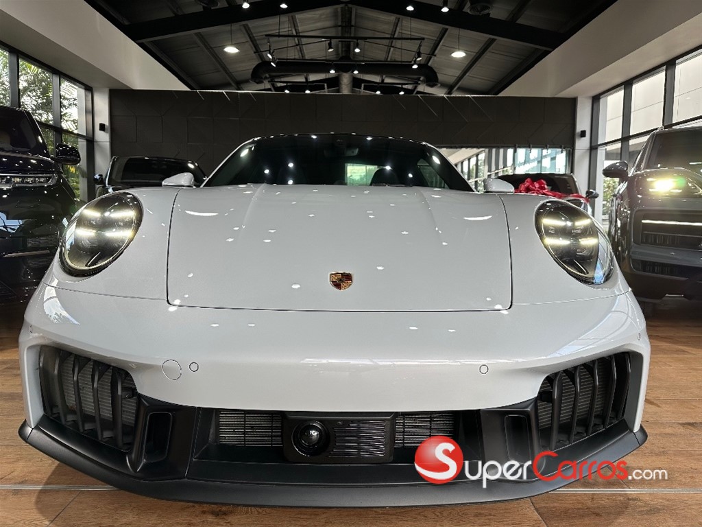 2025 Porsche 911 Carrera GTS — foto 4 / 11