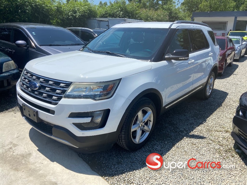 2016 Ford Explorer XLT — foto 2 / 11