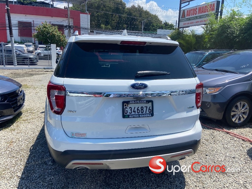 2016 Ford Explorer XLT — foto 4 / 11