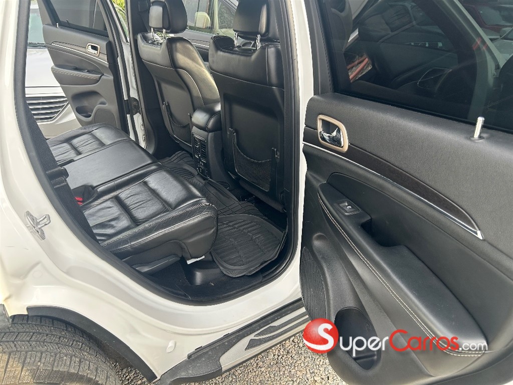 2015 Jeep Grand Cherokee Limited — foto 9 / 10