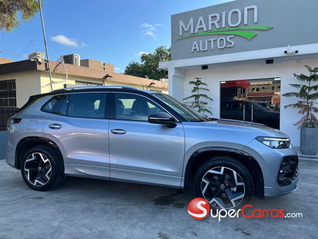 2026 Volkswagen Tiguan R Design