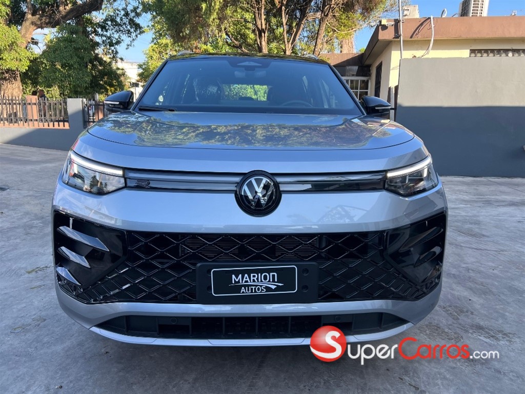 2026 Volkswagen Tiguan R Design — foto 2 / 11
