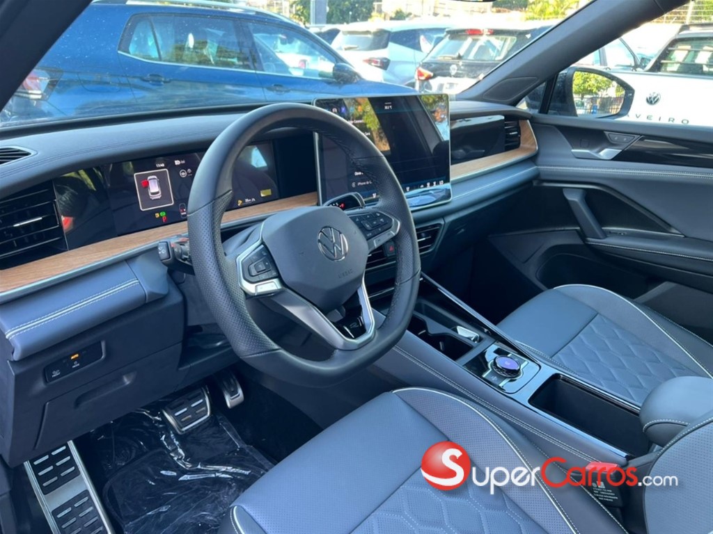 2026 Volkswagen Tiguan R Design — foto 3 / 11