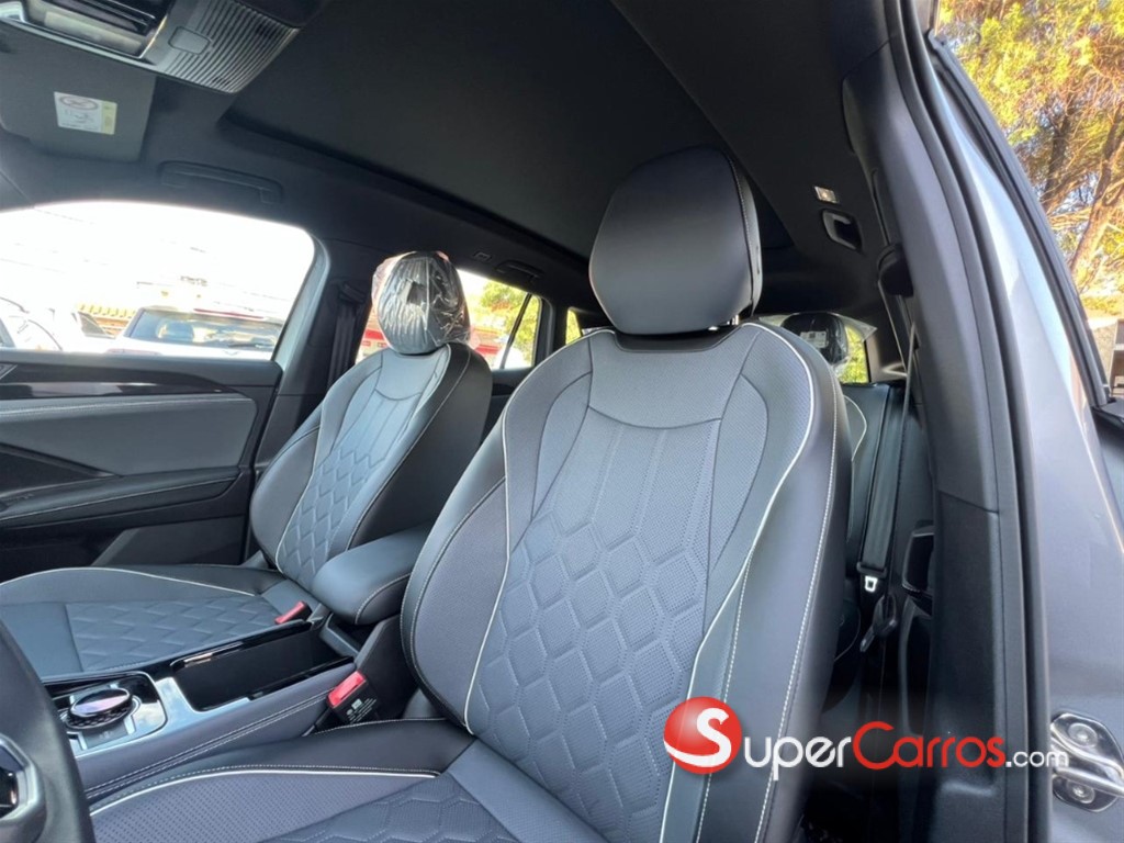 2026 Volkswagen Tiguan R Design — foto 4 / 11