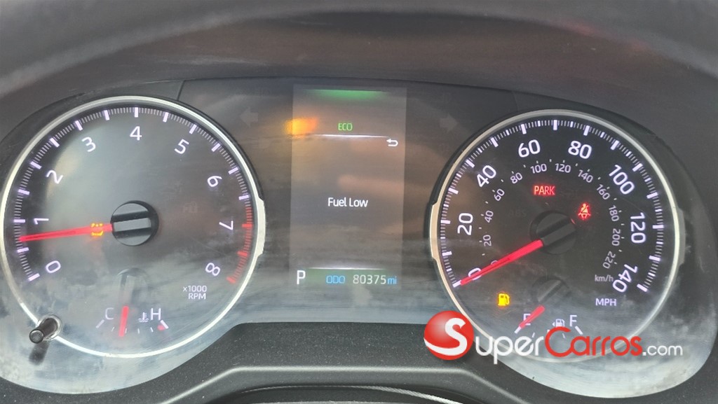 2020 Toyota RAV4 LE — foto 12 / 12