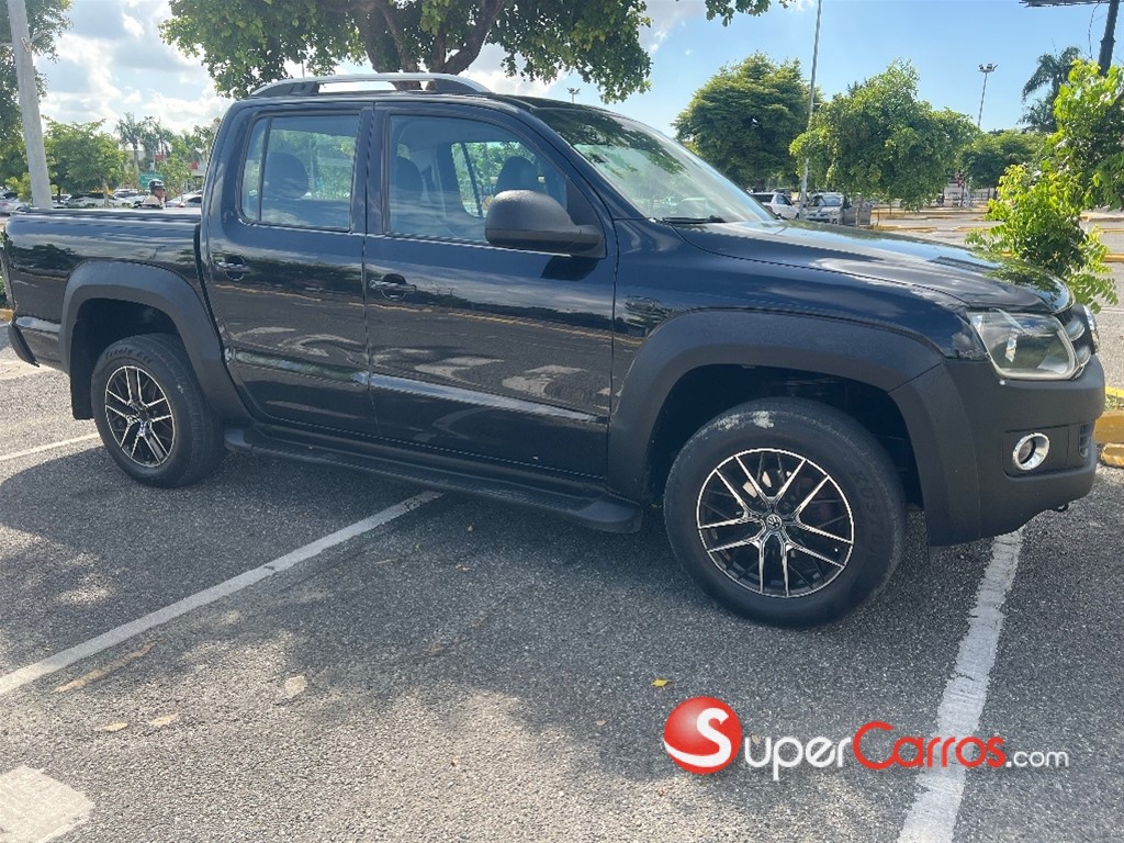 2016 Volkswagen Amarok — foto 2 / 12
