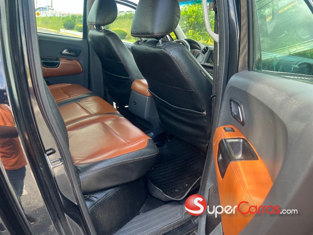 2016 Volkswagen Amarok — foto 10 / 12