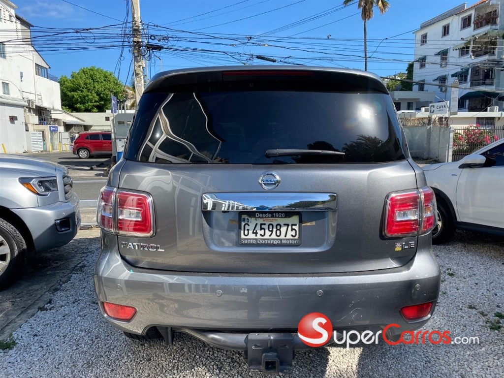 2018 Nissan Patrol — foto 11 / 12