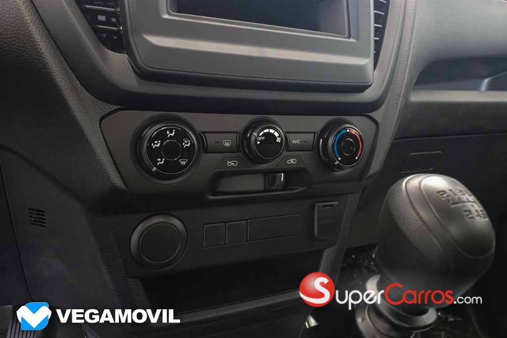 2026 Isuzu DMAX — foto 8 / 12