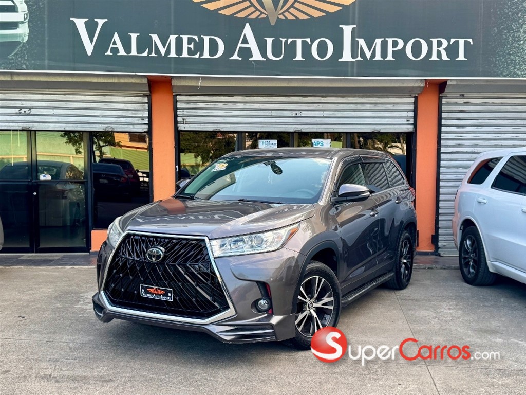 2019 Toyota Highlander LE Plus