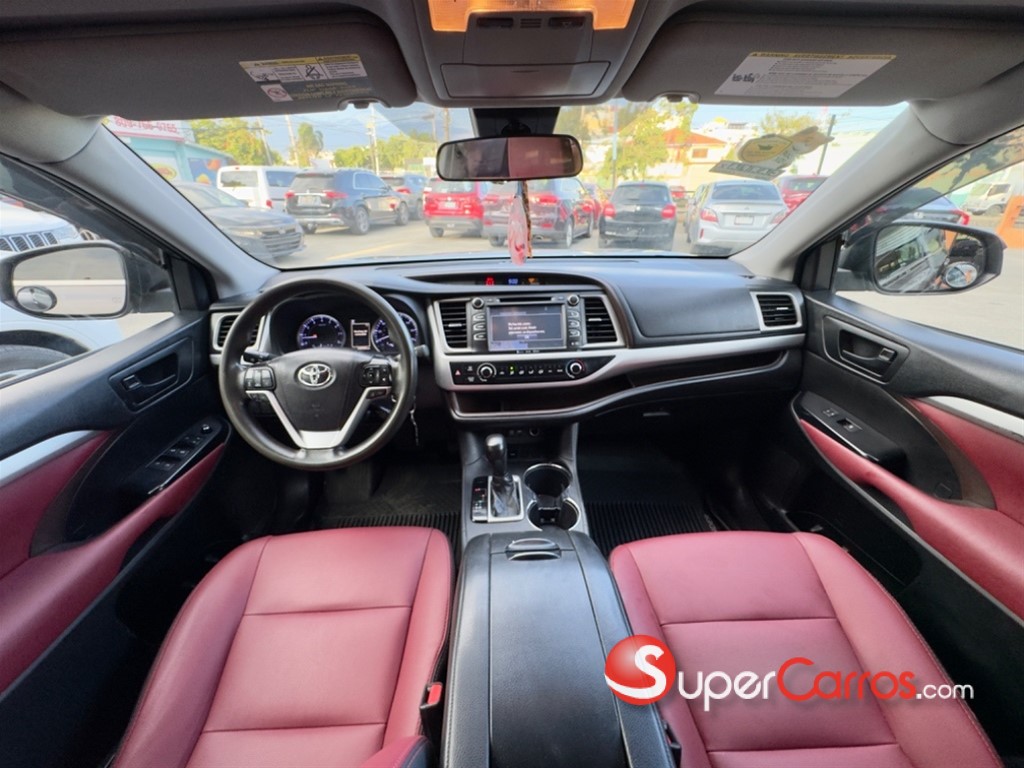 2019 Toyota Highlander LE Plus — foto 3 / 12