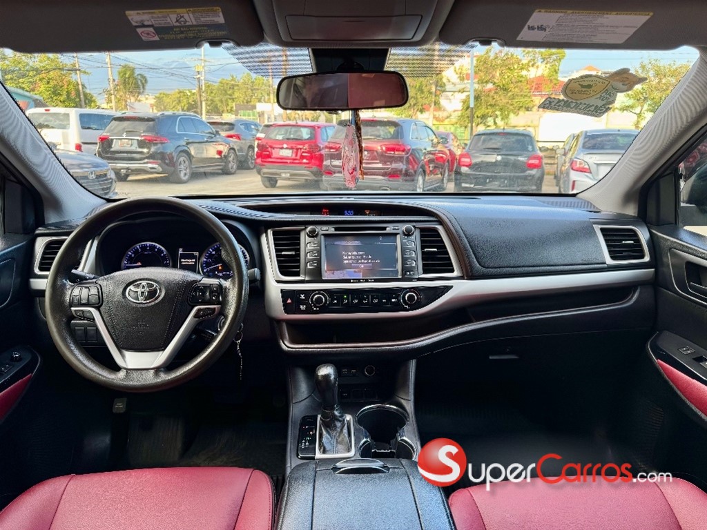 2019 Toyota Highlander LE Plus — foto 12 / 12