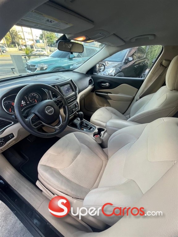 2019 Jeep Cherokee Latitude — foto 4 / 11