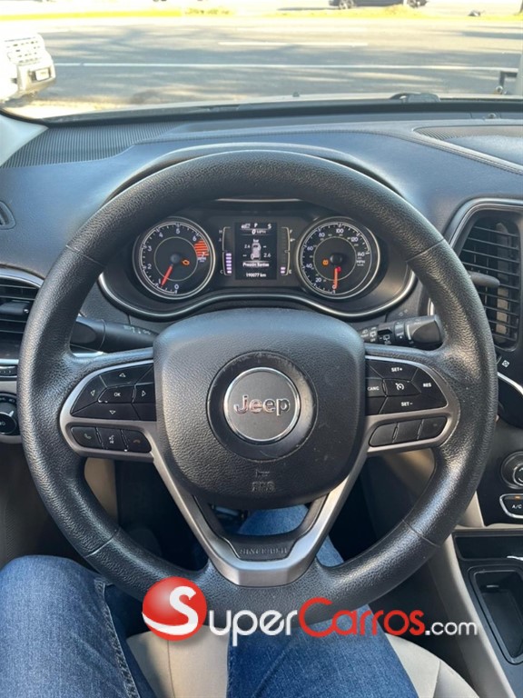 2019 Jeep Cherokee Latitude — foto 7 / 11