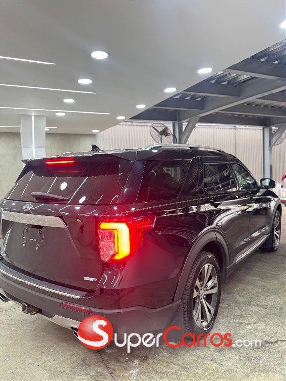 2020 Ford Explorer Platinum — foto 5 / 11