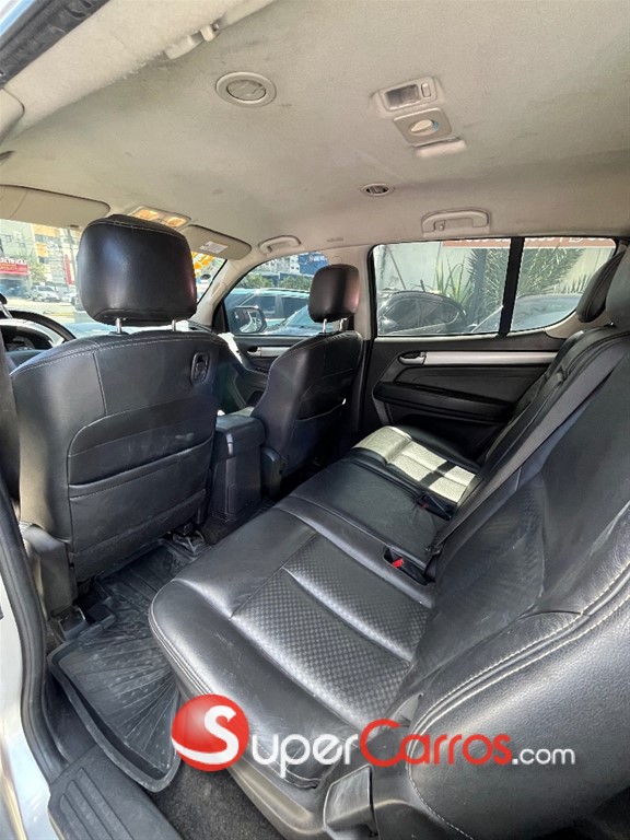 2015 Isuzu Mux — foto 5 / 10