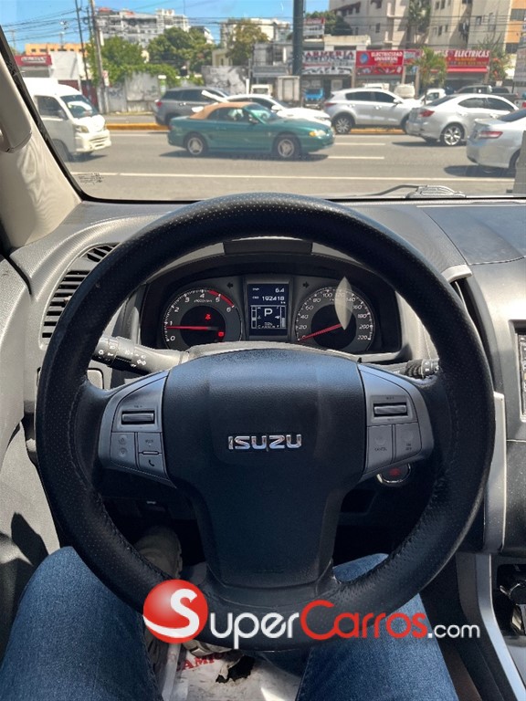 2015 Isuzu Mux — foto 6 / 10