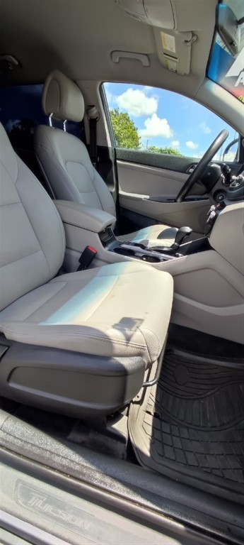 2018 Hyundai Tucson SEL — foto 6 / 10