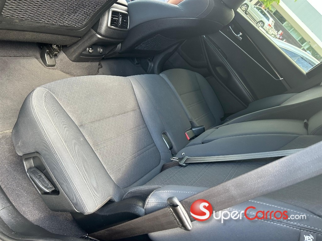 2017 Kia Sorento — foto 6 / 8