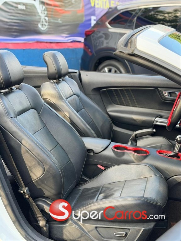 2016 Ford Mustang — foto 7 / 11