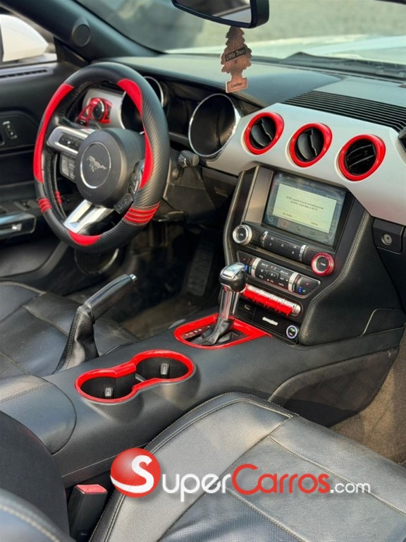 2016 Ford Mustang — foto 9 / 11