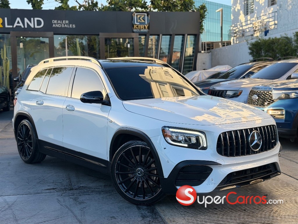 2021 Mercedes-Benz Clase GLB 35 AMG — foto 2 / 9