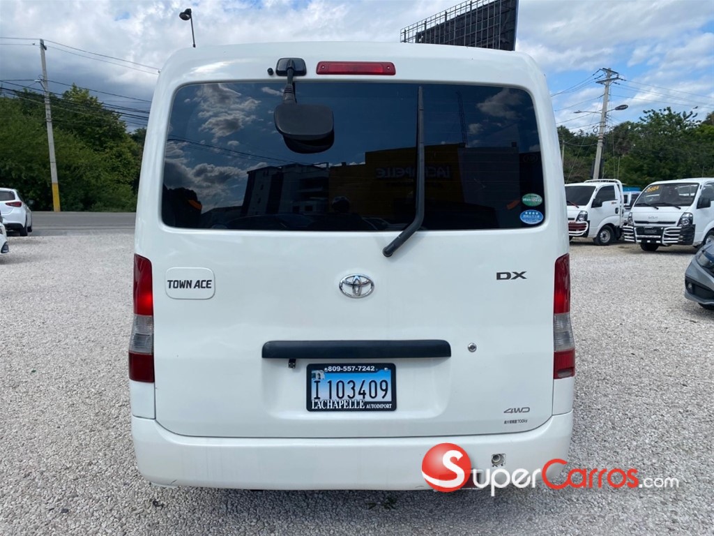 2017 Toyota Town-Ace — foto 6 / 8
