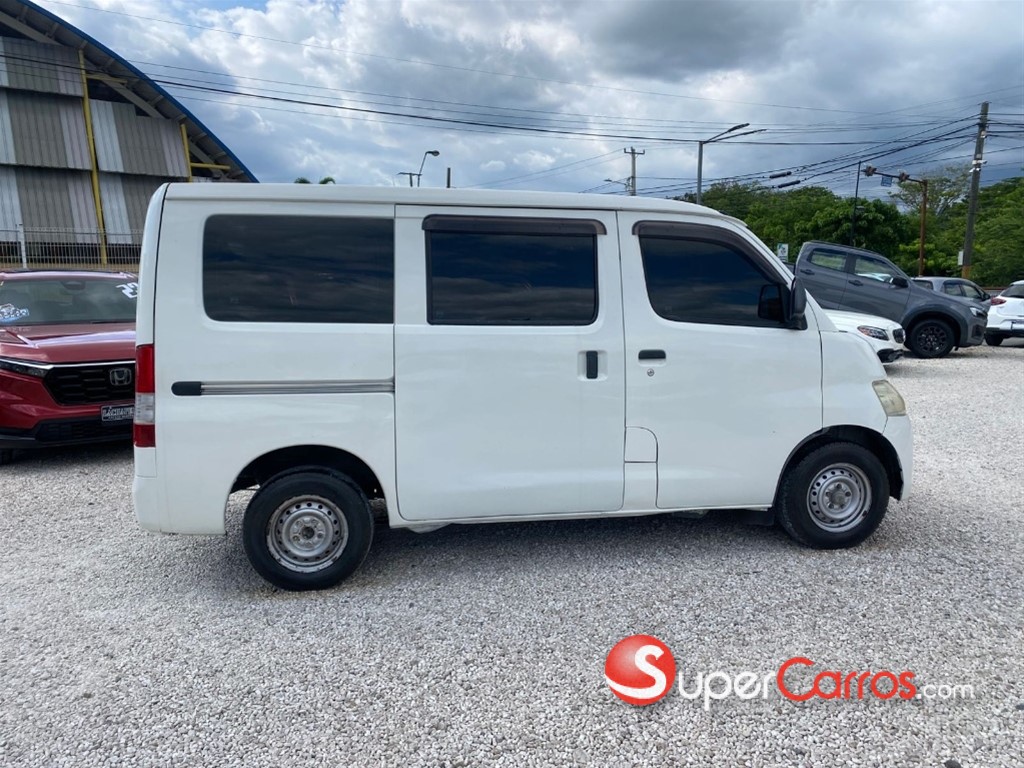 2017 Toyota Town-Ace — foto 7 / 8
