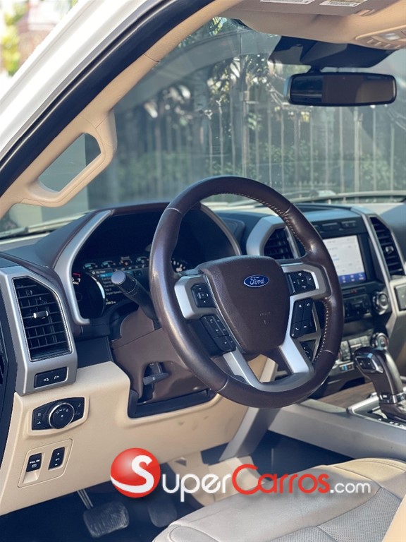 2020 Ford F 150 Lariat — foto 7 / 12